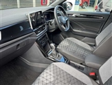 Volkswagen T-Roc Image 2