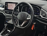 Volkswagen T-Roc Image 6
