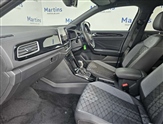 Volkswagen T-Roc Image 2