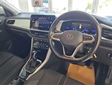 Volkswagen T-Roc Image 6