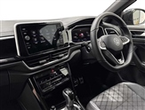 Volkswagen T-Roc Image 2