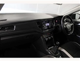 Volkswagen T-Roc Image 2