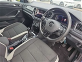 Volkswagen T-Roc Image 6
