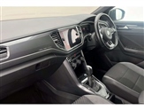 Volkswagen T-Roc Image 2