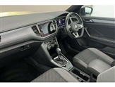 Volkswagen T-Roc Image 2