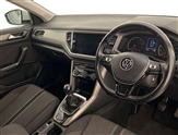 Volkswagen T-Roc Image 6