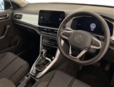Volkswagen T-Roc Image 6
