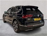 Volkswagen Tiguan Allspace Image 2