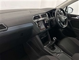 Volkswagen Tiguan Image 2
