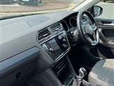 Volkswagen Tiguan Image 2