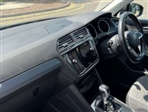 Volkswagen Tiguan Image 2