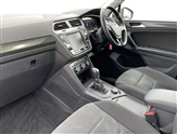 Volkswagen Tiguan Image 2