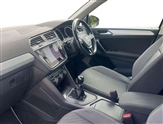 Volkswagen Tiguan Image 2