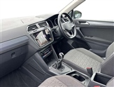 Volkswagen Tiguan Image 2