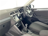 Volkswagen Tiguan Image 2