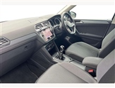 Volkswagen Tiguan Image 2
