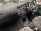 Volkswagen Tiguan Image 2