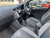 Volkswagen Tiguan Image 2