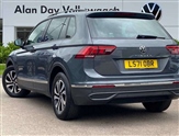 Volkswagen Tiguan Image 3