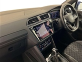 Volkswagen Tiguan Image 2