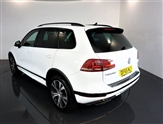 Volkswagen Touareg Image 6