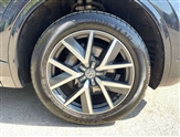 Volkswagen Touareg Image 5