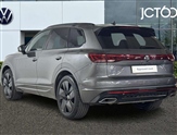 Volkswagen Touareg Image 3