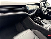 Volkswagen Touareg Image 2