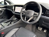 Volkswagen Touareg Image 6