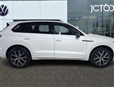 Volkswagen Touareg Image 4