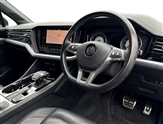 Volkswagen Touareg Image 6