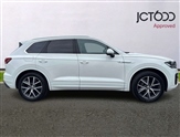 Volkswagen Touareg Image 4