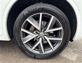 Volkswagen Touareg Image 5