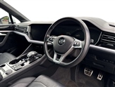 Volkswagen Touareg Image 6