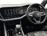 Volkswagen Touareg Image 2