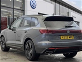 Volkswagen Touareg Image 3