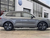 Volkswagen Touareg Image 4