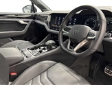 Volkswagen Touareg Image 6