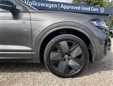 Volkswagen Touareg Image 5
