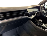 Volkswagen Touareg Image 2