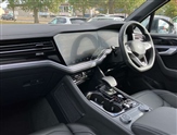 Volkswagen Touareg Image 2