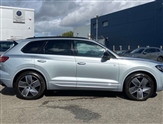Volkswagen Touareg Image 4