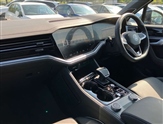 Volkswagen Touareg Image 2