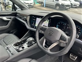 Volkswagen Touareg Image 6