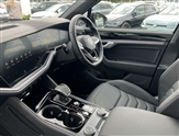 Volkswagen Touareg Image 2