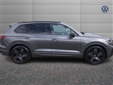 Volkswagen Touareg Image 4