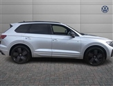 Volkswagen Touareg Image 4