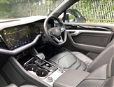 Volkswagen Touareg Image 2