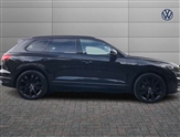 Volkswagen Touareg Image 4