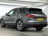 Volkswagen Touareg Image 3